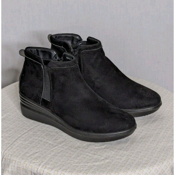 NWOB FlexUS by Spring Step Norala Ootie Bootie US 8 Black suede ankle boots - Picture 1 of 16